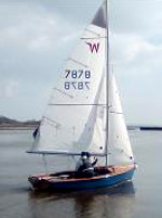 Wayfarer dinghy sailors