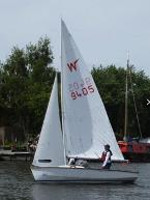 Wayfarer dinghy sailors